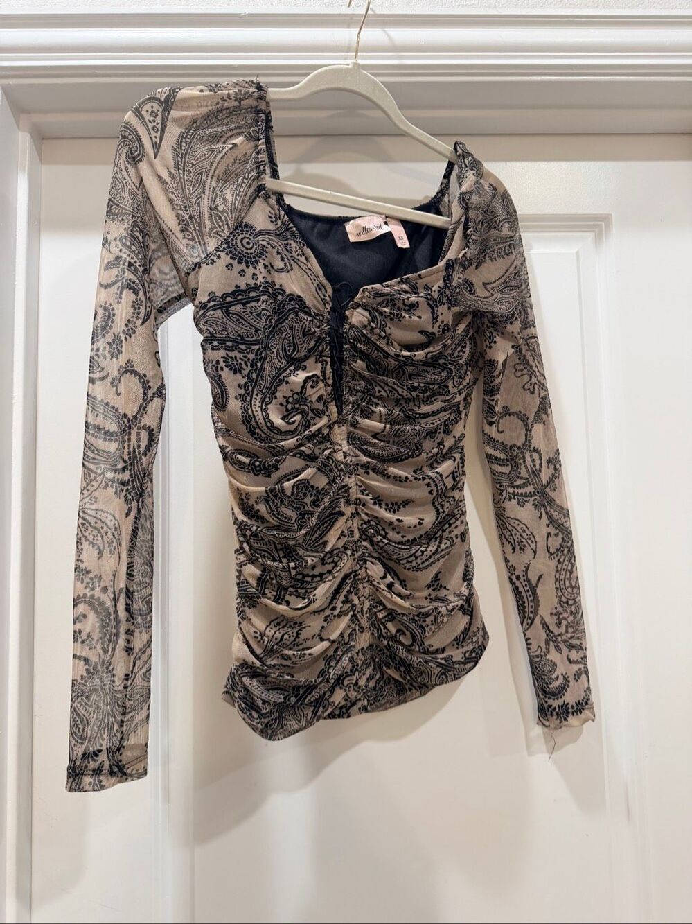 Willow & Root Ruched Sheer Mesh Floral Long Sleeve Top Black Blouse Womens XS